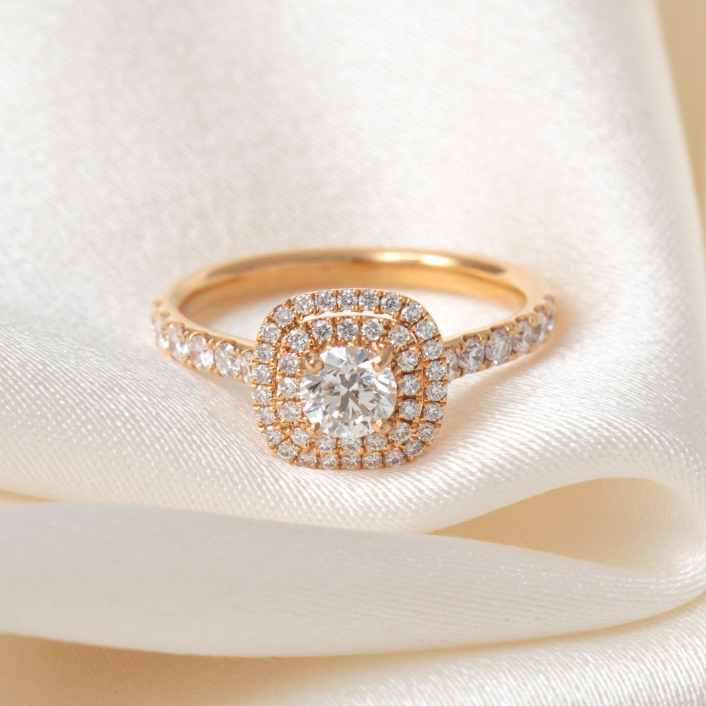 AURORA 0.85ct | Cushion Halo Diamond Engagement Ring