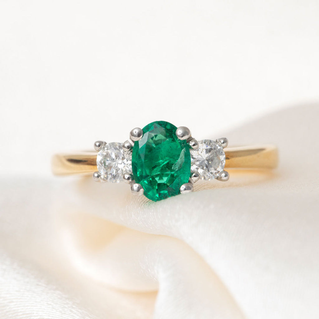 AVA |  Emerald & Diamond Ring
