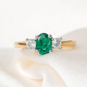 AVA |  Emerald & Diamond Ring