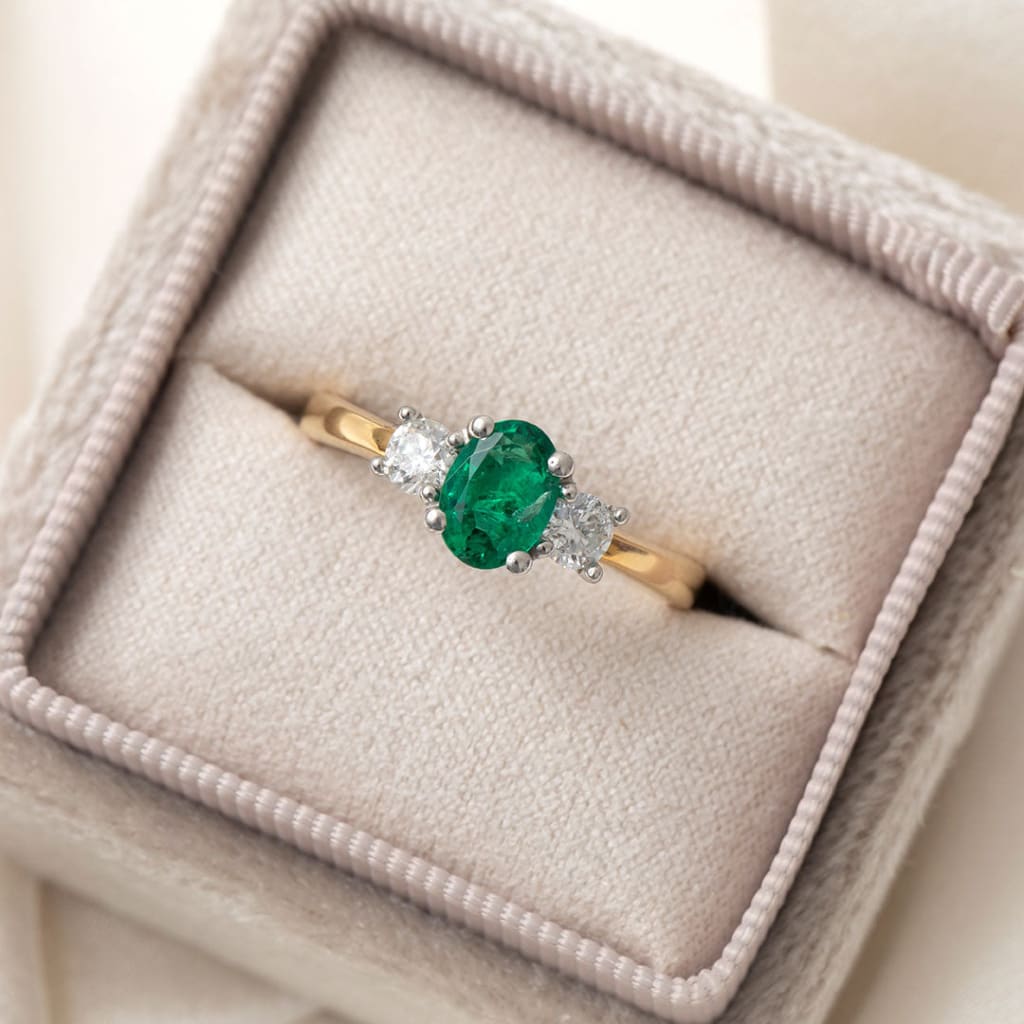 AVA | Emerald & Diamond Ring - Rings