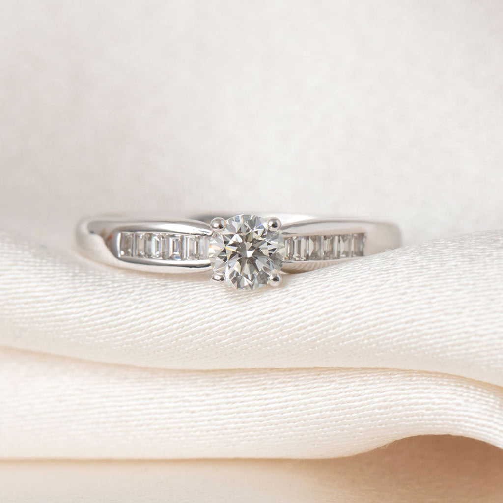 AVERY 0.52ct | Round Solitaire Diamond Engagement Ring