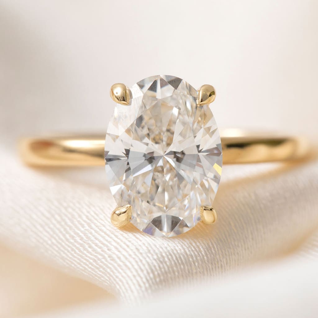 AVOCA 2.50ct | Oval Solitaire Lab Diamond Set in 18ct Gold