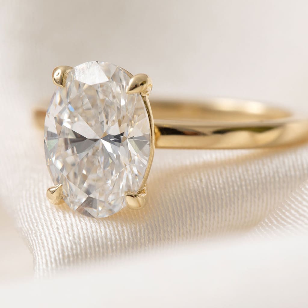 AVOCA 2.50ct | Oval Solitaire Lab Diamond Set in 18ct Gold