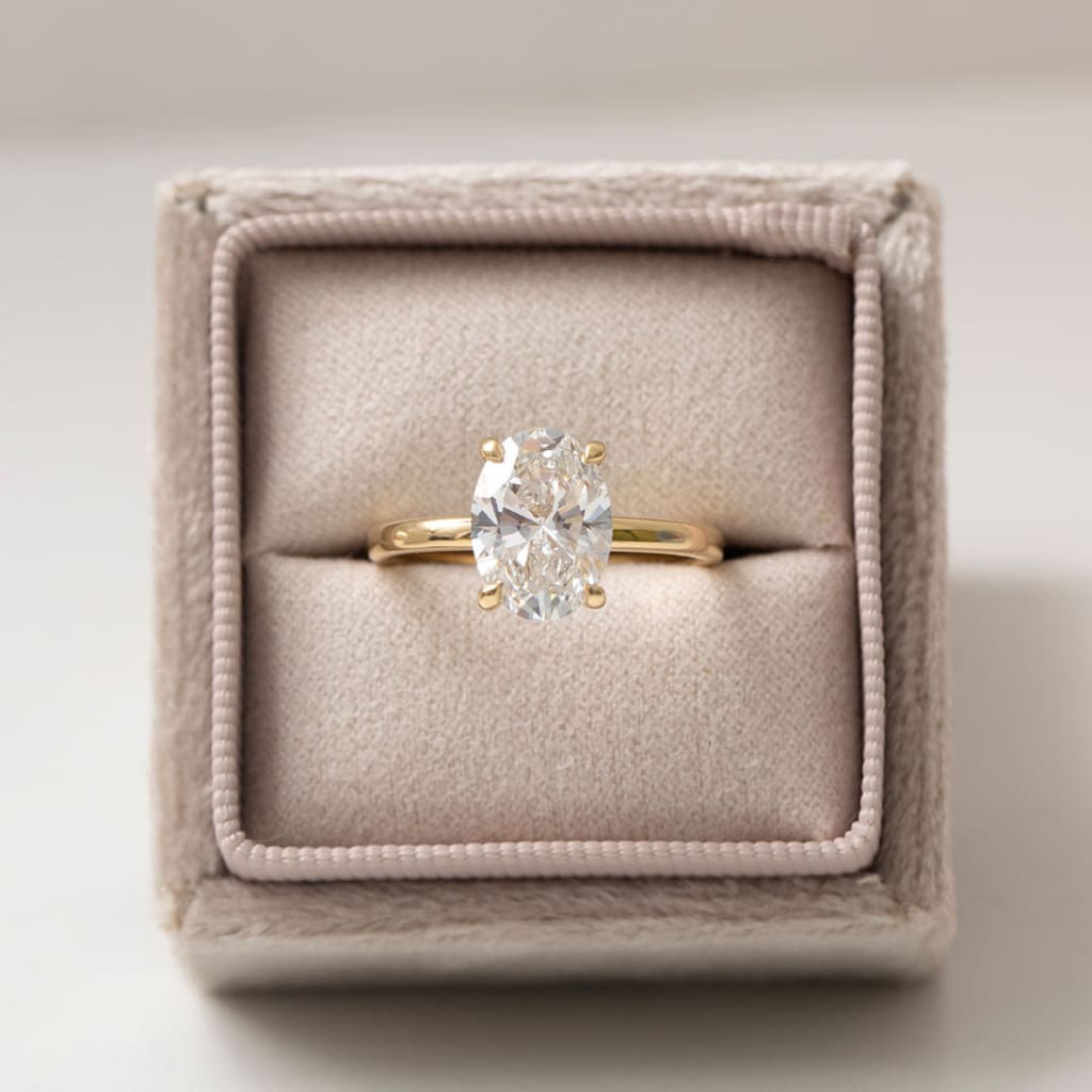 AVOCA 2.50ct | Oval Solitaire Lab Diamond Set in 18ct Gold