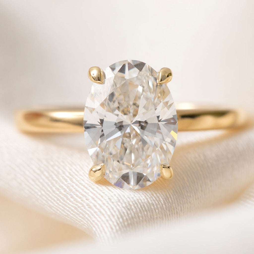 AVOCA 2.50ct | Oval Solitaire Lab Diamond Set in 18ct Gold