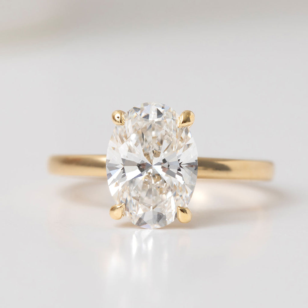 AVOCA 2.50ct | Oval Solitaire Lab Diamond Set in 18ct Gold