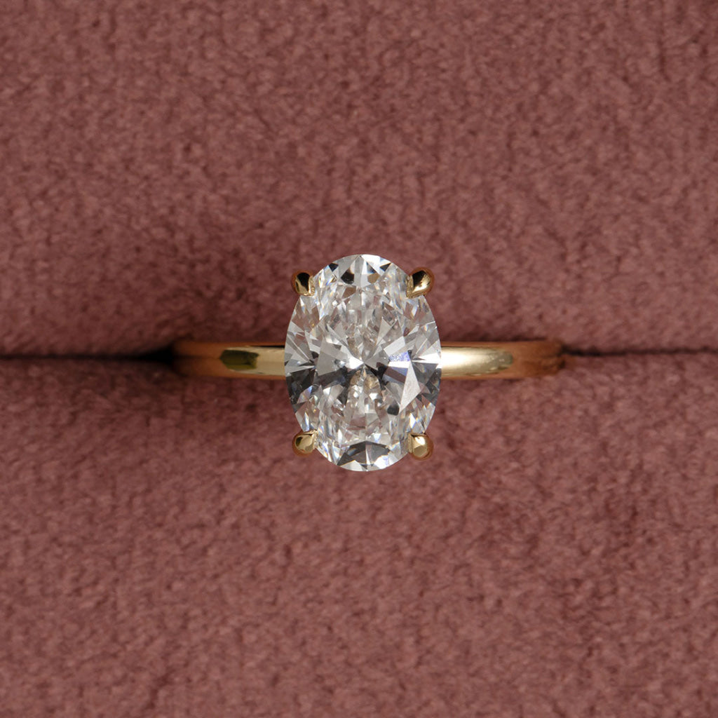 AVOCA 2ct | Oval Solitaire Lab Diamond Set in 18ct Gold
