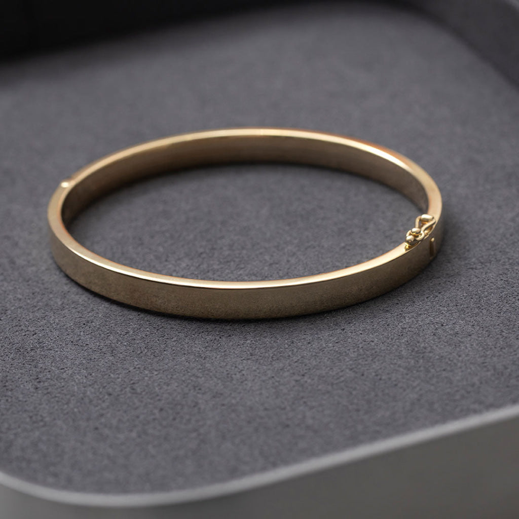 Balanced Bangle | 9ct Gold - Bracelet