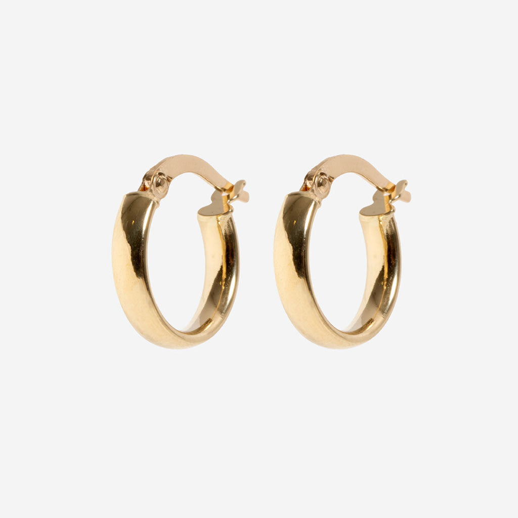 18ct gold hoop earrings on white background