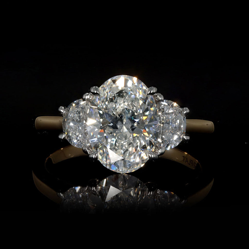 BARONESS 2.50ct | Oval 3-Stone Lab Diamond Set in 18ct Gold