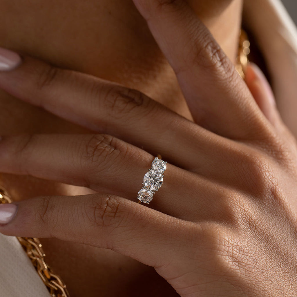 BAYBERRY 2ct | Round 3-Stone Lab Grown Diamond Engagement Ring in 18ct Gold