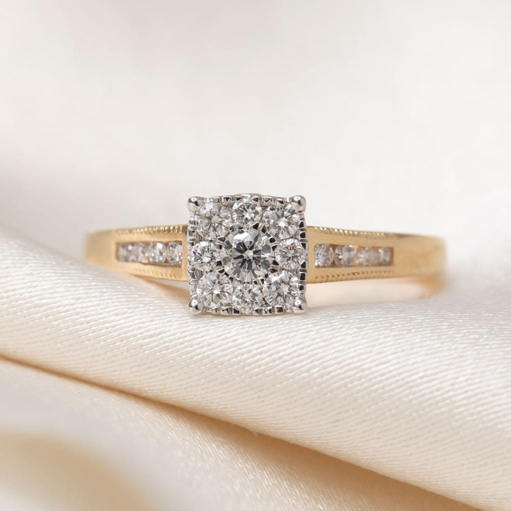 BEVIN 0.40ct | Cushion Cluster Diamond Engagement Ring