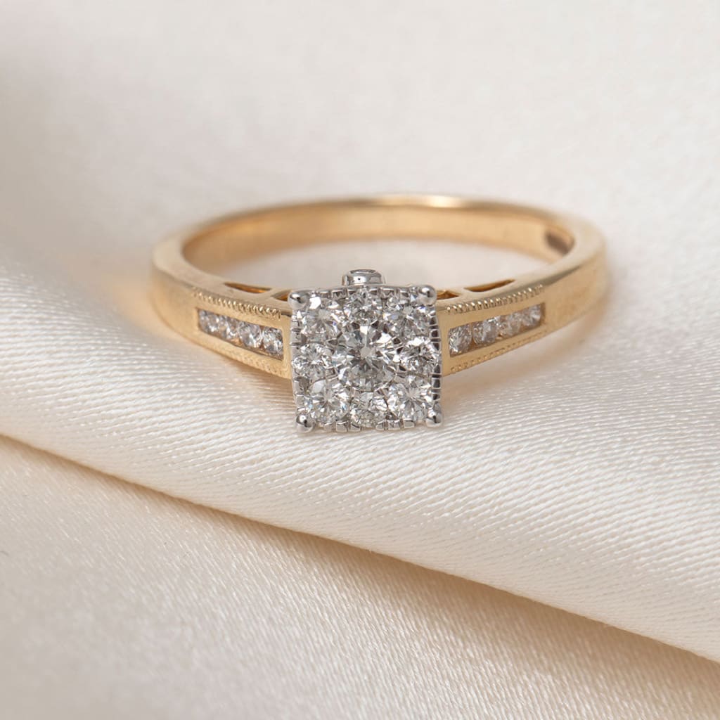 BEVIN 0.40ct | Cushion Cluster Diamond Engagement Ring