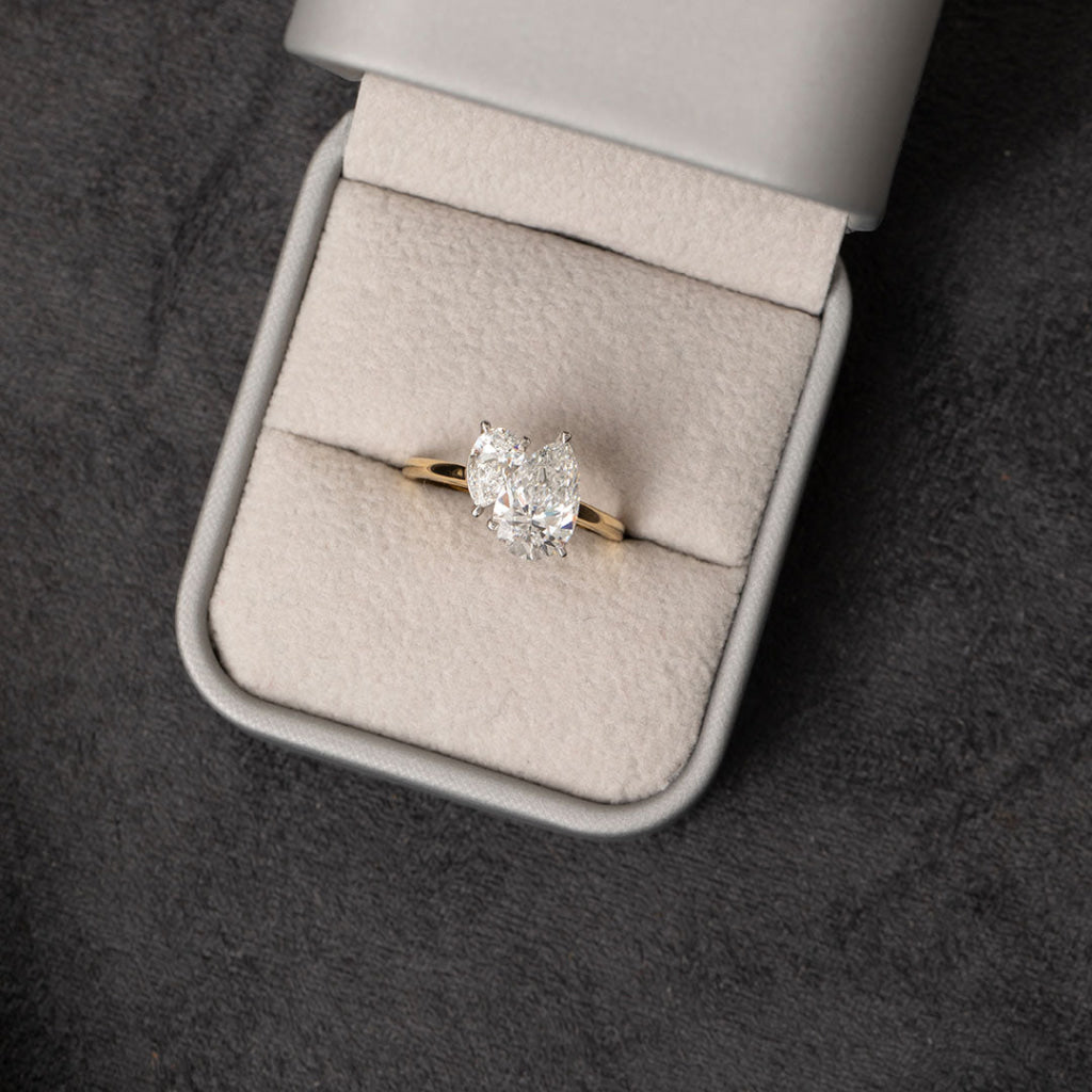 BLOOMSBURY | Pear Toi Et Moi Set in 18ct Gold 2.50ct - Rings