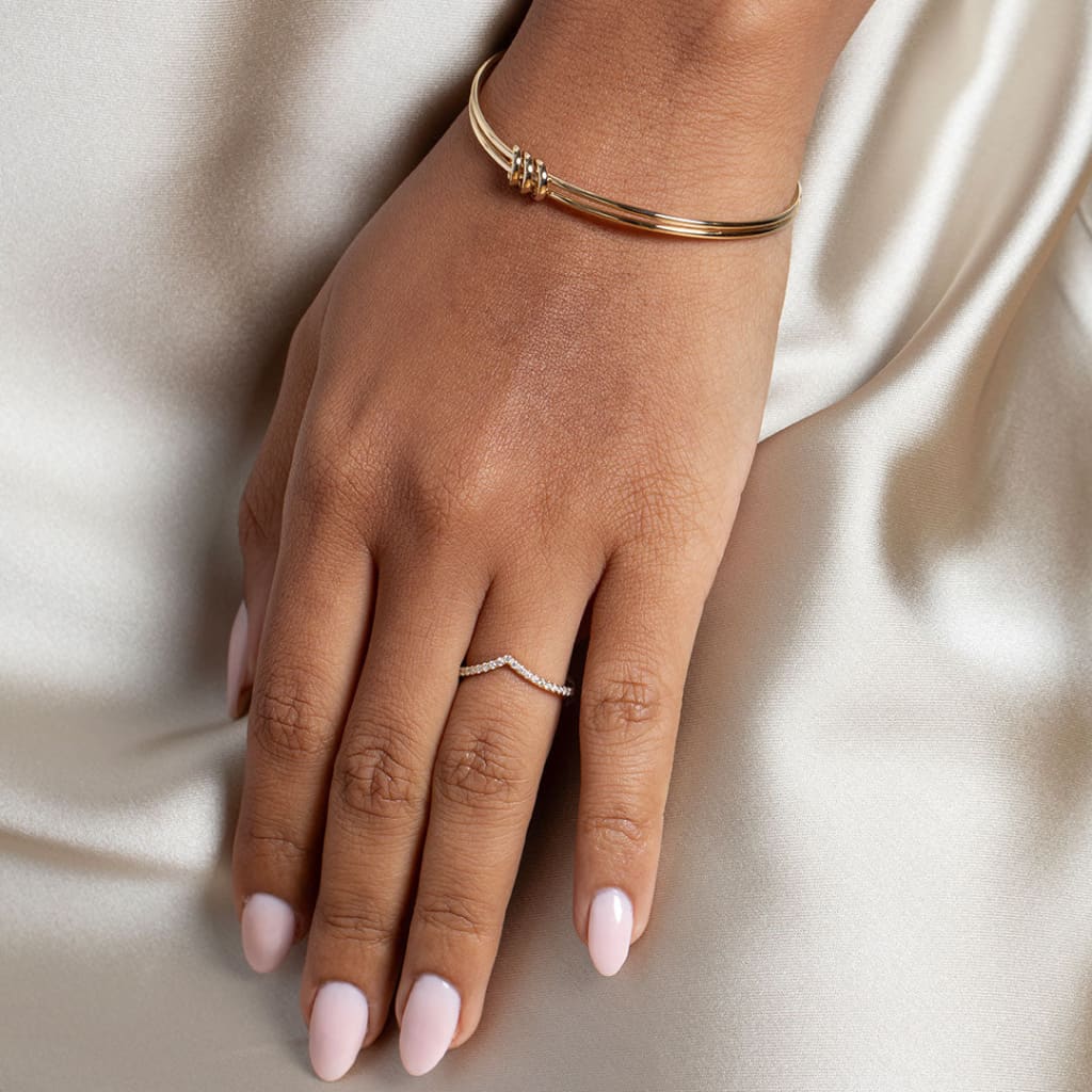 Bravo 18ct Gold - Shaped | Diamond Wedding Ring