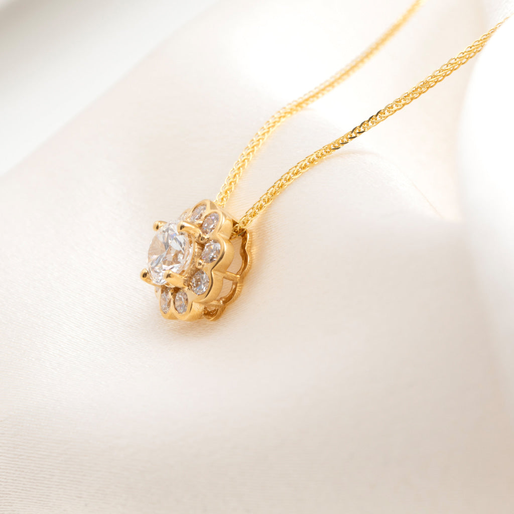 flower shape rubover diamond necklace