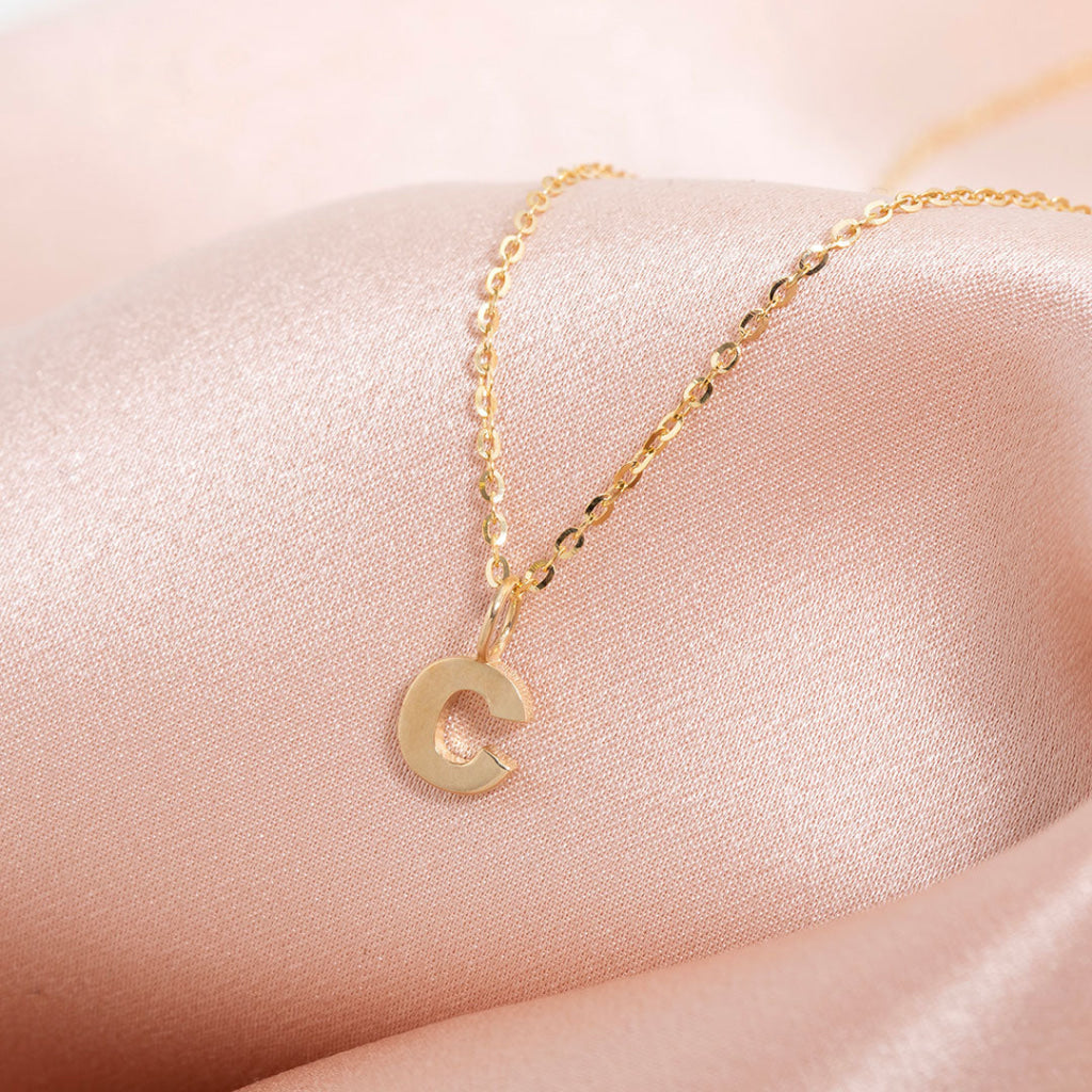 C - Pendant | 9ct Gold - Necklace
