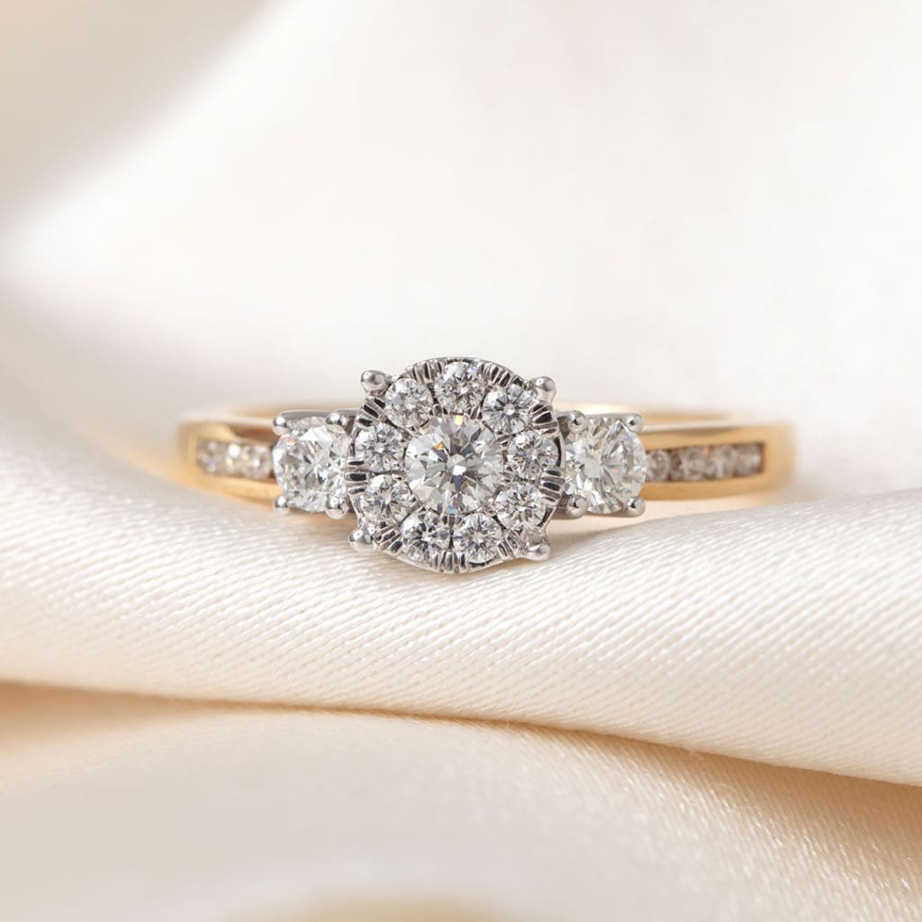 CAMDEN 0.50ct | Round 3-Stone Diamond Engagement Ring