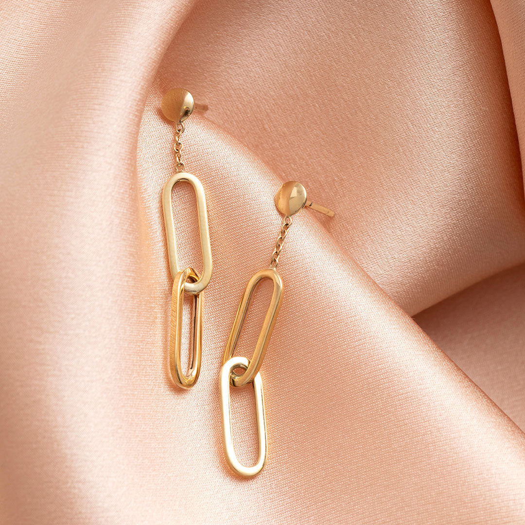 Gold chain drop earrings