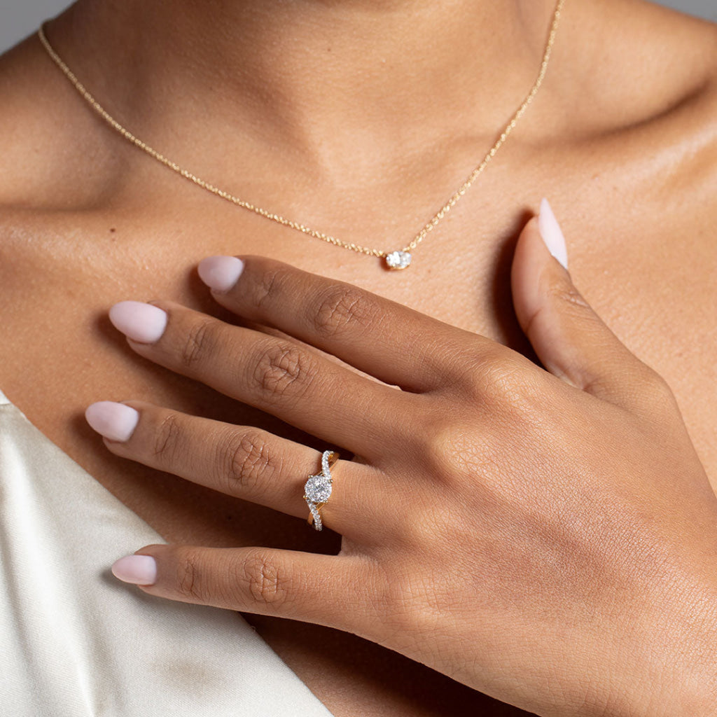 CHLOE 0.52ct | Round Halo Diamond Engagement Ring in 18ct Gold