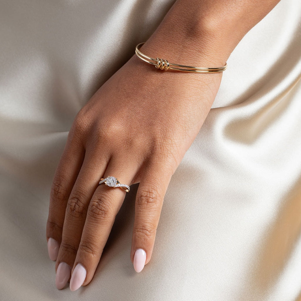 CHLOE - 18ct Gold | Diamond Engagement Ring on Hand Model