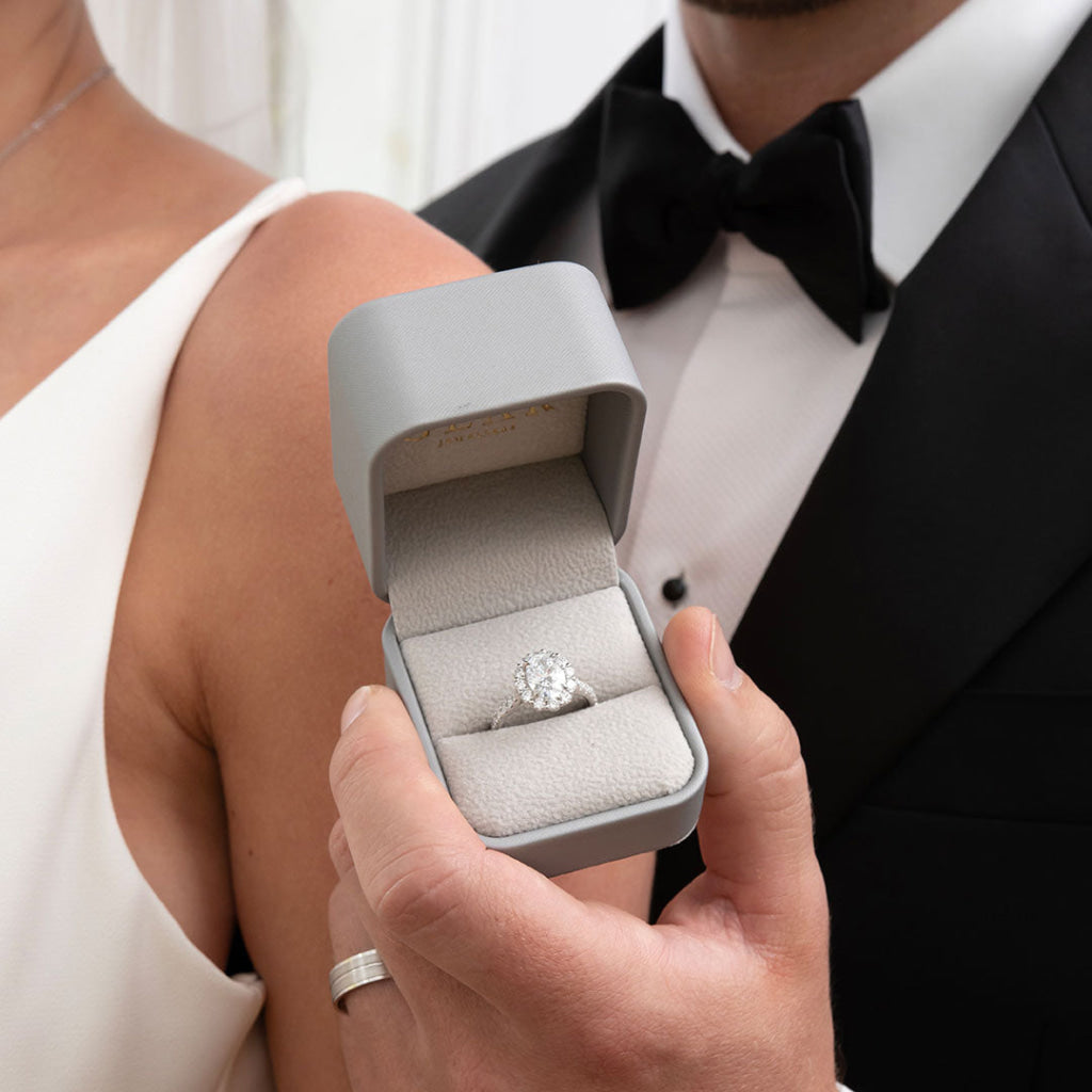 COCO | Oval Halo Lab Grown Diamond Engagement Ring Set