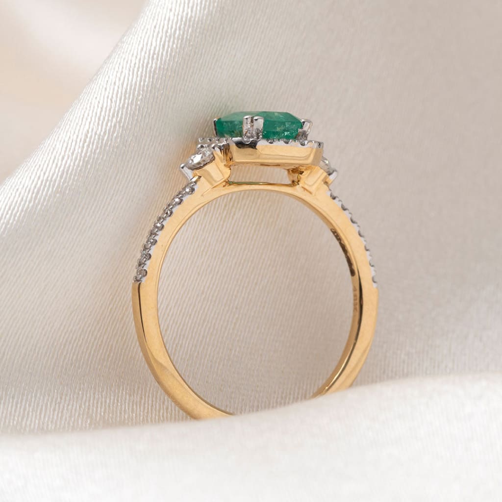 CONNOLLY | Diamond & Emerald Ring - Rings