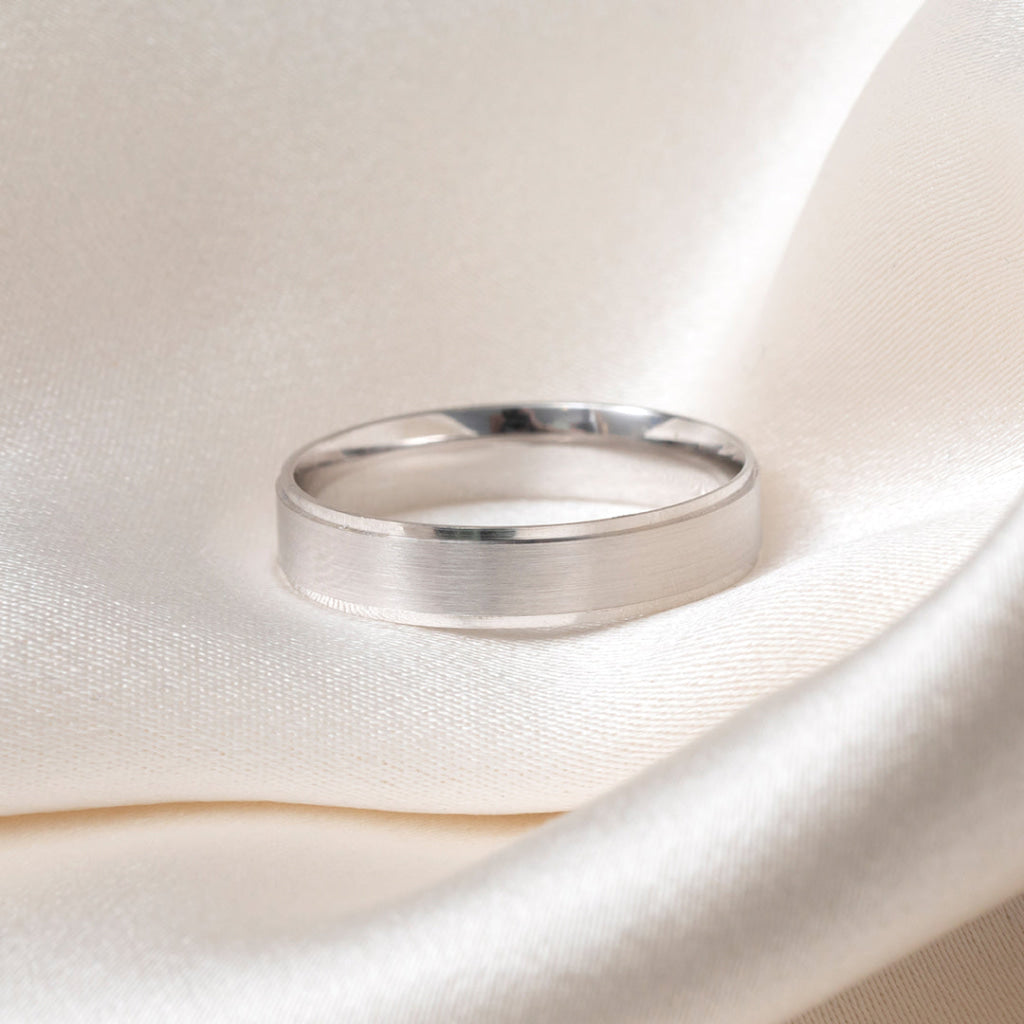CONRAD 5mm | Men’s Wedding Ring in 9ct White Gold - Rings