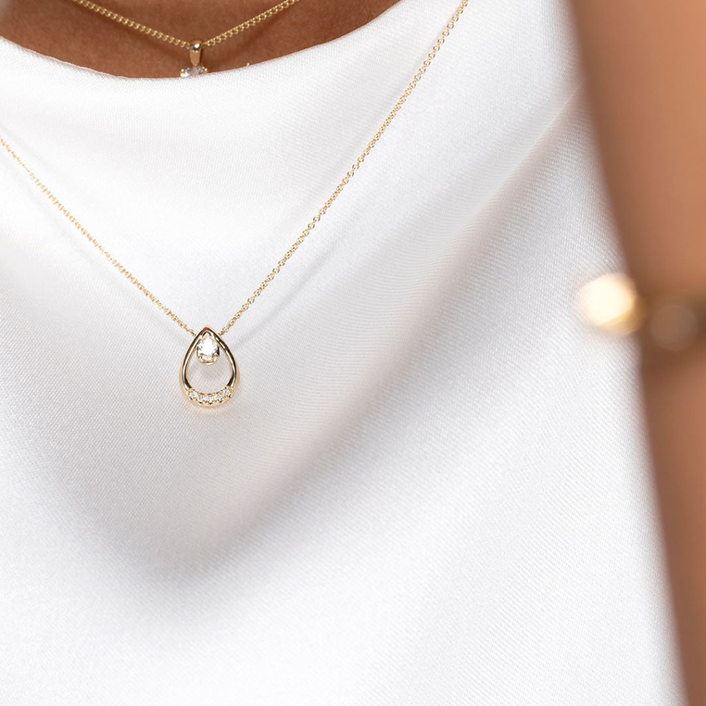 Tear drop diamond necklace - 9ct gold