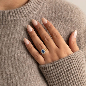 DAISY 0.80ct | Diamond & Sapphire Ring