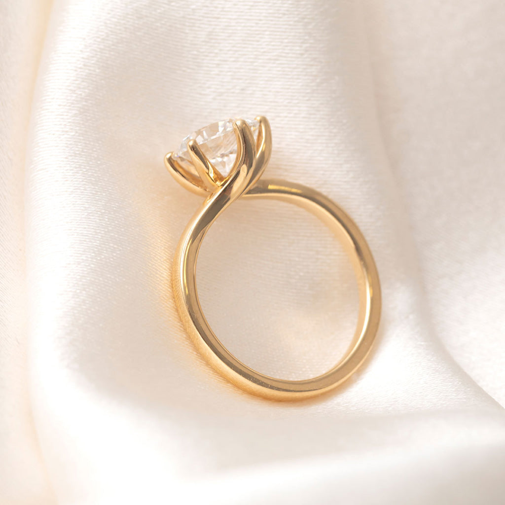 Dalkey | Round Solitaire Lab Grown Diamond Engagement Ring