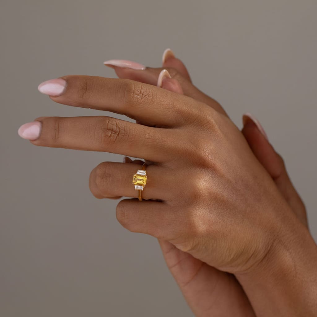 DARIA | Yellow Sapphire Diamond Ring Set in 18ct Gold