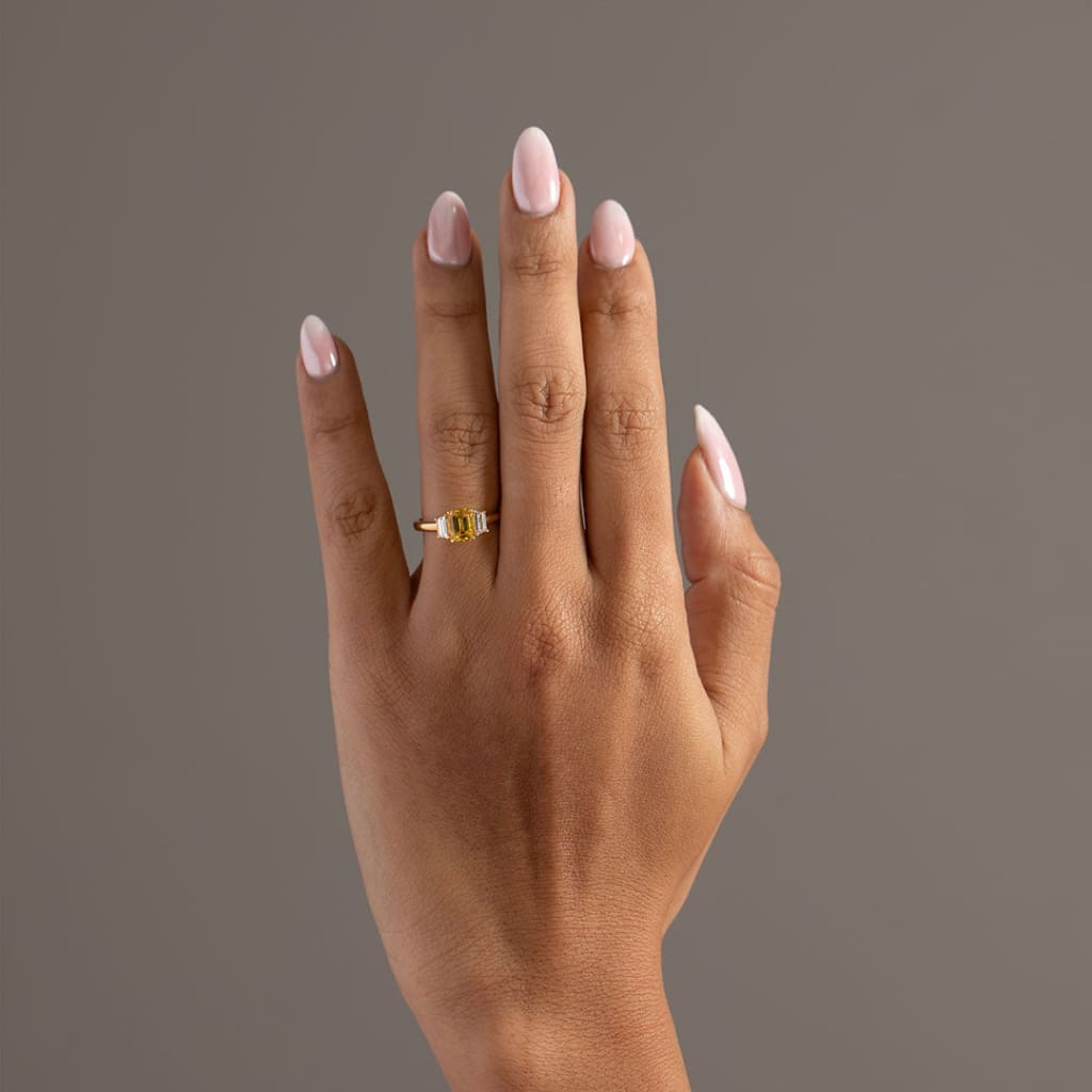 DARIA | Yellow Sapphire Diamond Ring Set in 18ct Gold