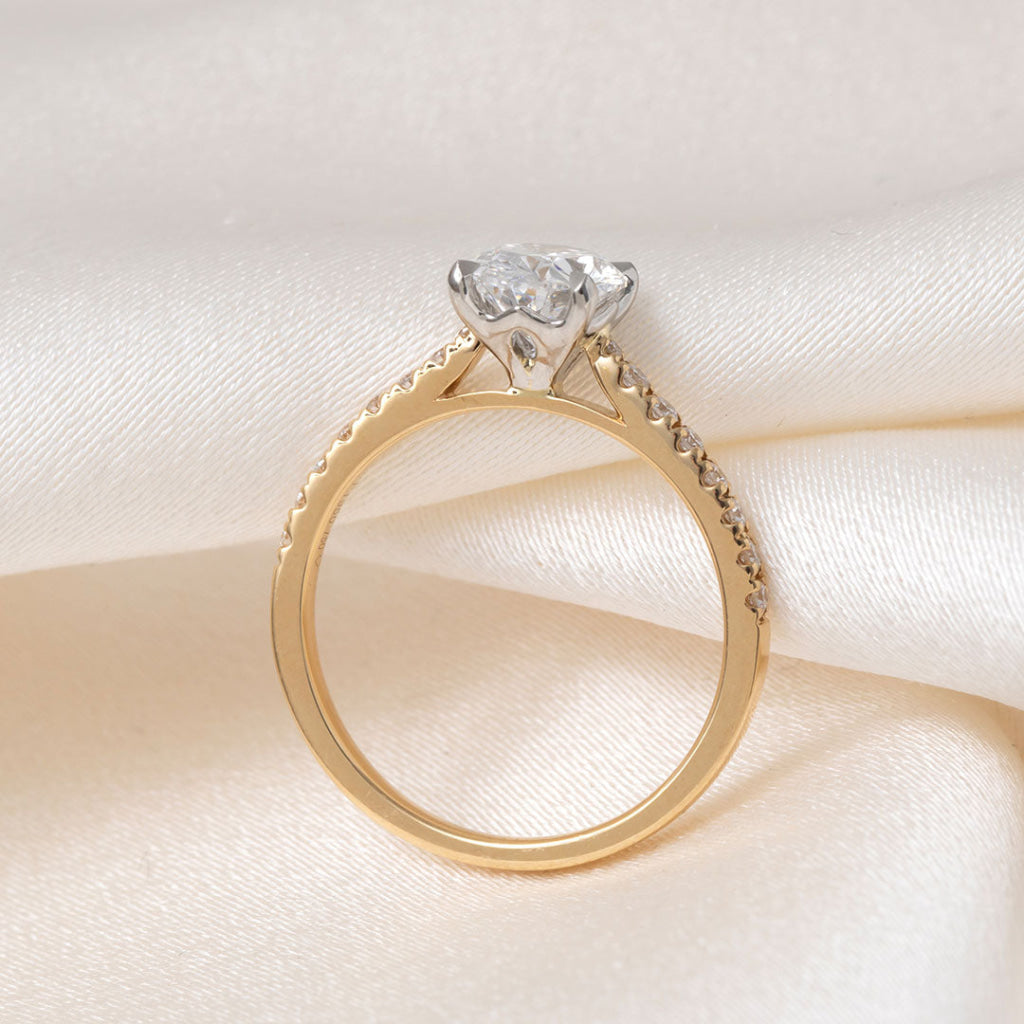DIVINITY 1.70ct | Oval Solitaire Lab Grown Diamond