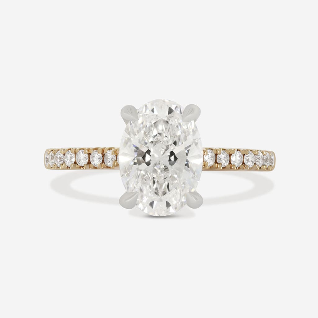 DIVINITY 2.20ct | Oval Solitaire Lab Diamond Set in 18ct Gold