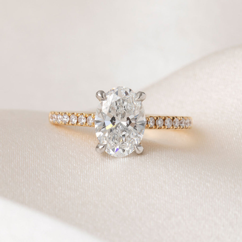 DIVINITY 2.20ct | Oval Solitaire Lab Grown Diamond