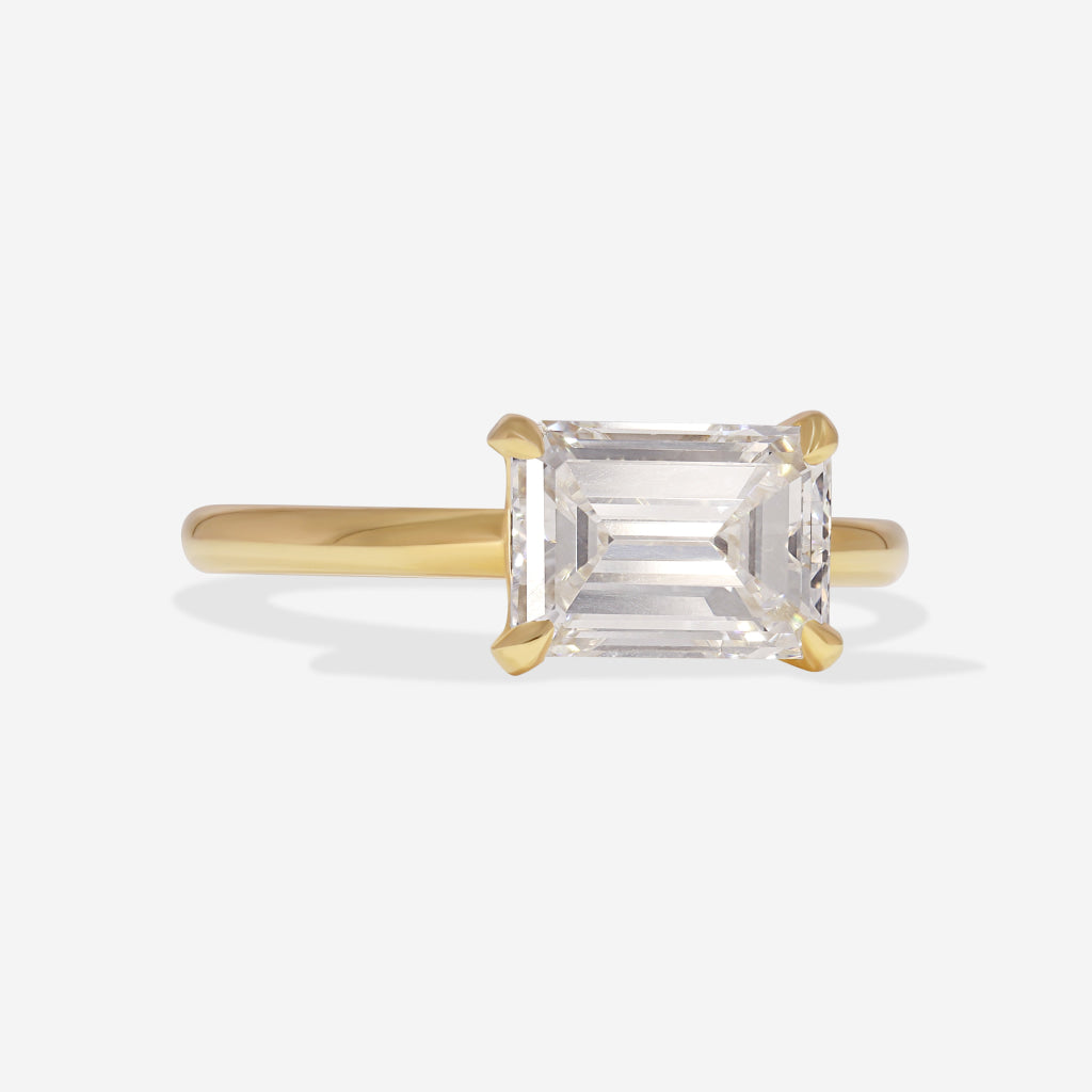 DOROTHY | Emerald Cut Lab Diamond Ring Set in 18ct Gold