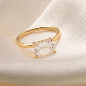 DOROTHY 2ct | Emerald Cut Lab Grown Diamond Engagement Ring in 18ct Gold