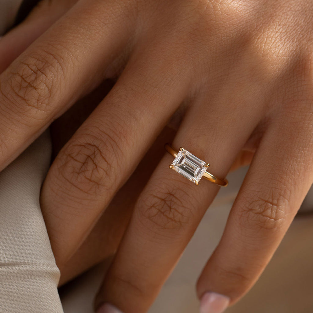 DOROTHY 2ct | Emerald Cut Lab Grown Diamond Engagement Ring in 18ct Gold