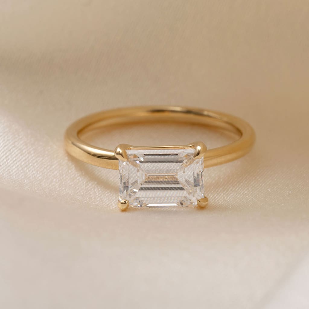 Dorothy | Emerald Cut Lab Grown Diamond Engagement Ring Set