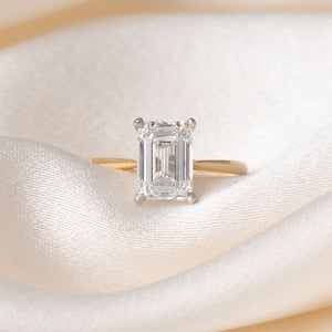 ELDORA 2.50ct | Emerald Cut Lab Grown Diamond Engagement Ring in 18ct Gold