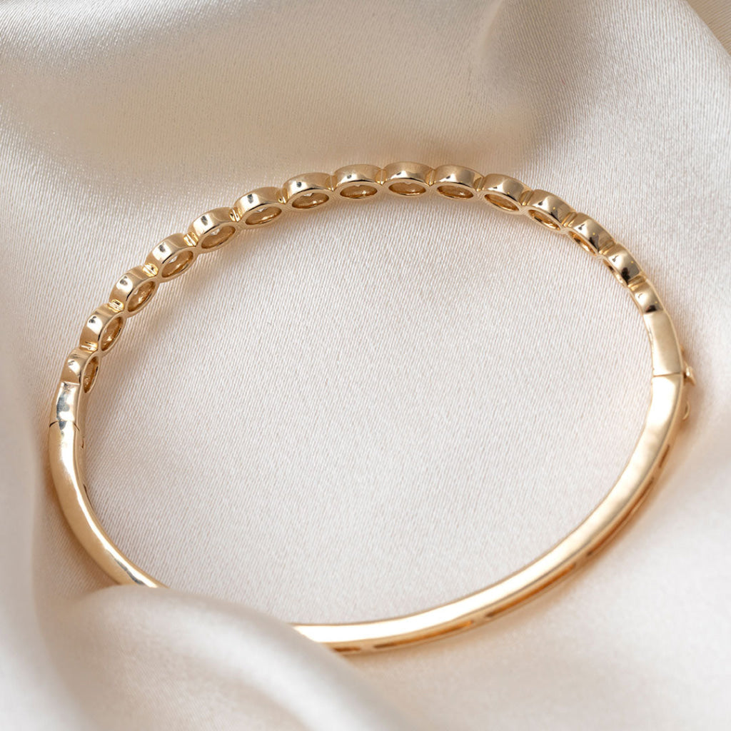 ELSIE 2ct | Lab Grown Diamond Bangle in 9ct Gold - Bracelet