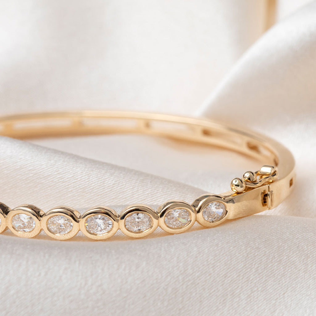 ELSIE 2ct | Lab Grown Diamond Bangle in 9ct Gold - Bracelet
