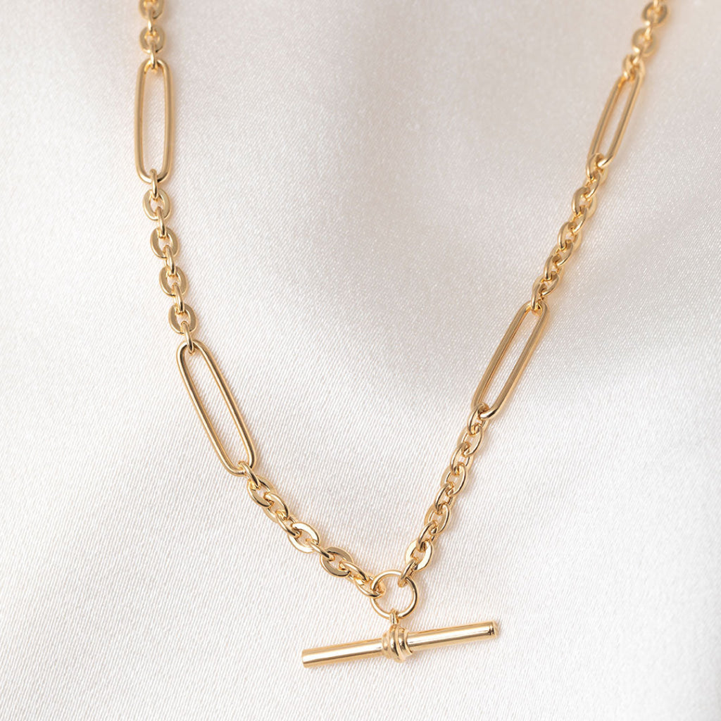 Elva T-Bar Necklace | 9ct Gold