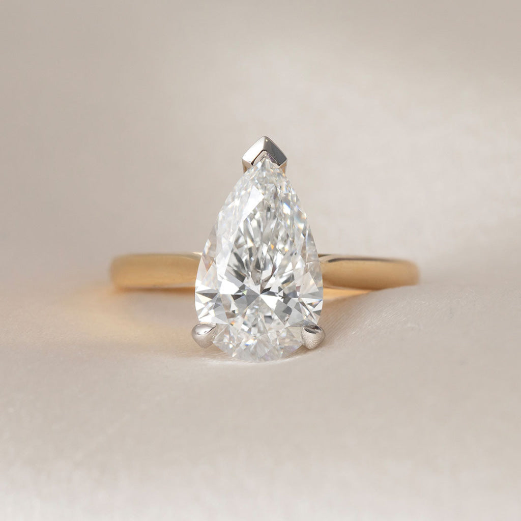 ENYA 3.00ct | Pear Cut Lab Grown Diamond Engagement Ring