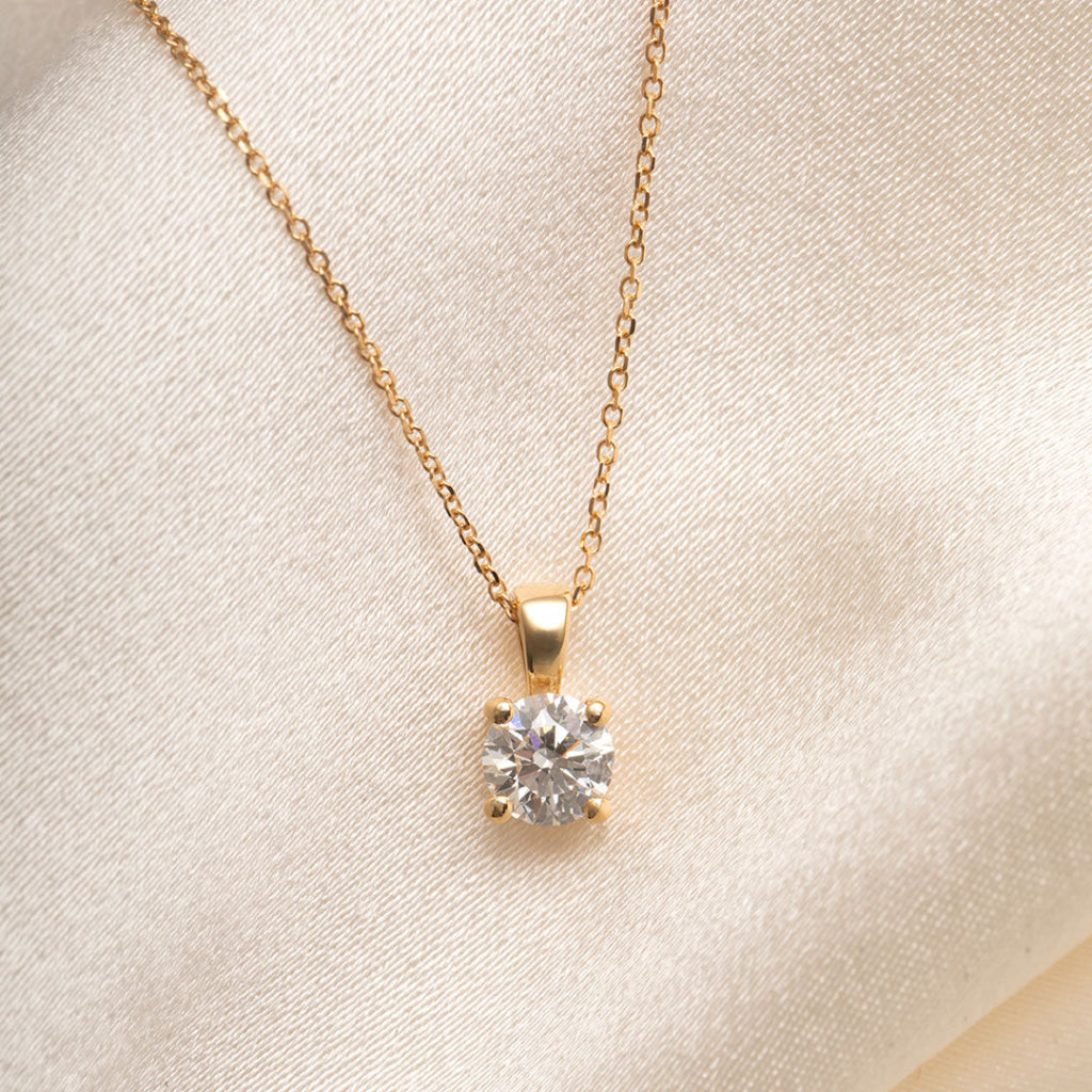 yellow gold diamond necklace lab grown
