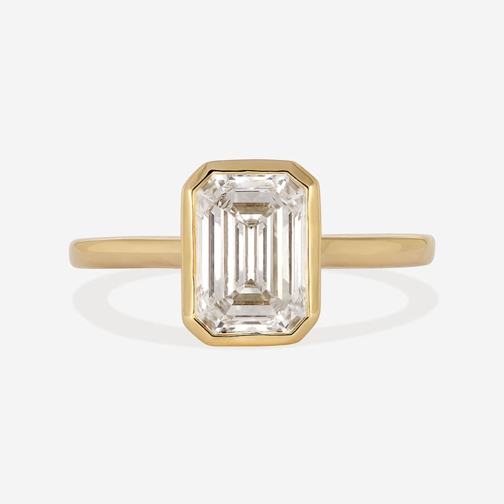 FARAH 2ct | Emerald Cut Bezel Set Lab Grown Diamond