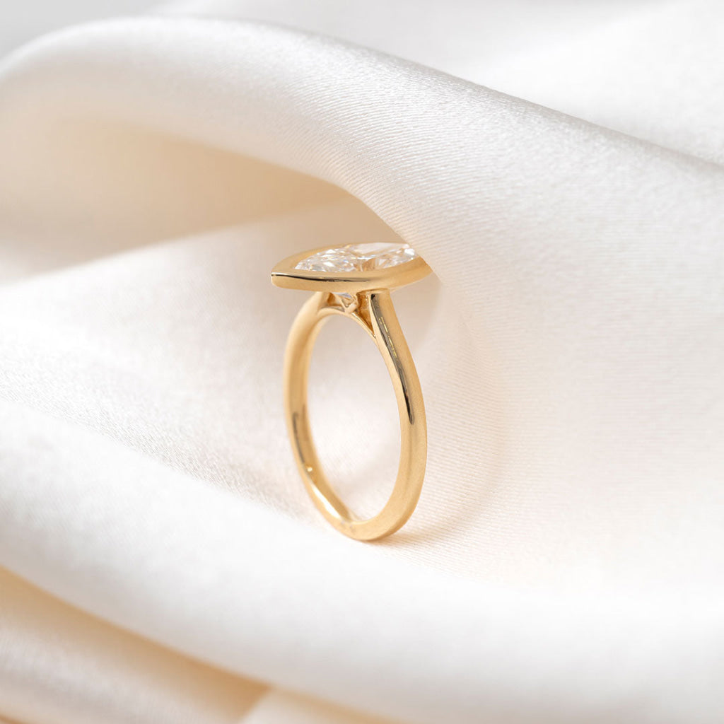 FARAH 2ct | Marquise Bezel Set Lab Grown Diamond Engagement