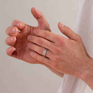 FIACHRA 6mm | Men's Wedding Ring in 9ct White Gold
