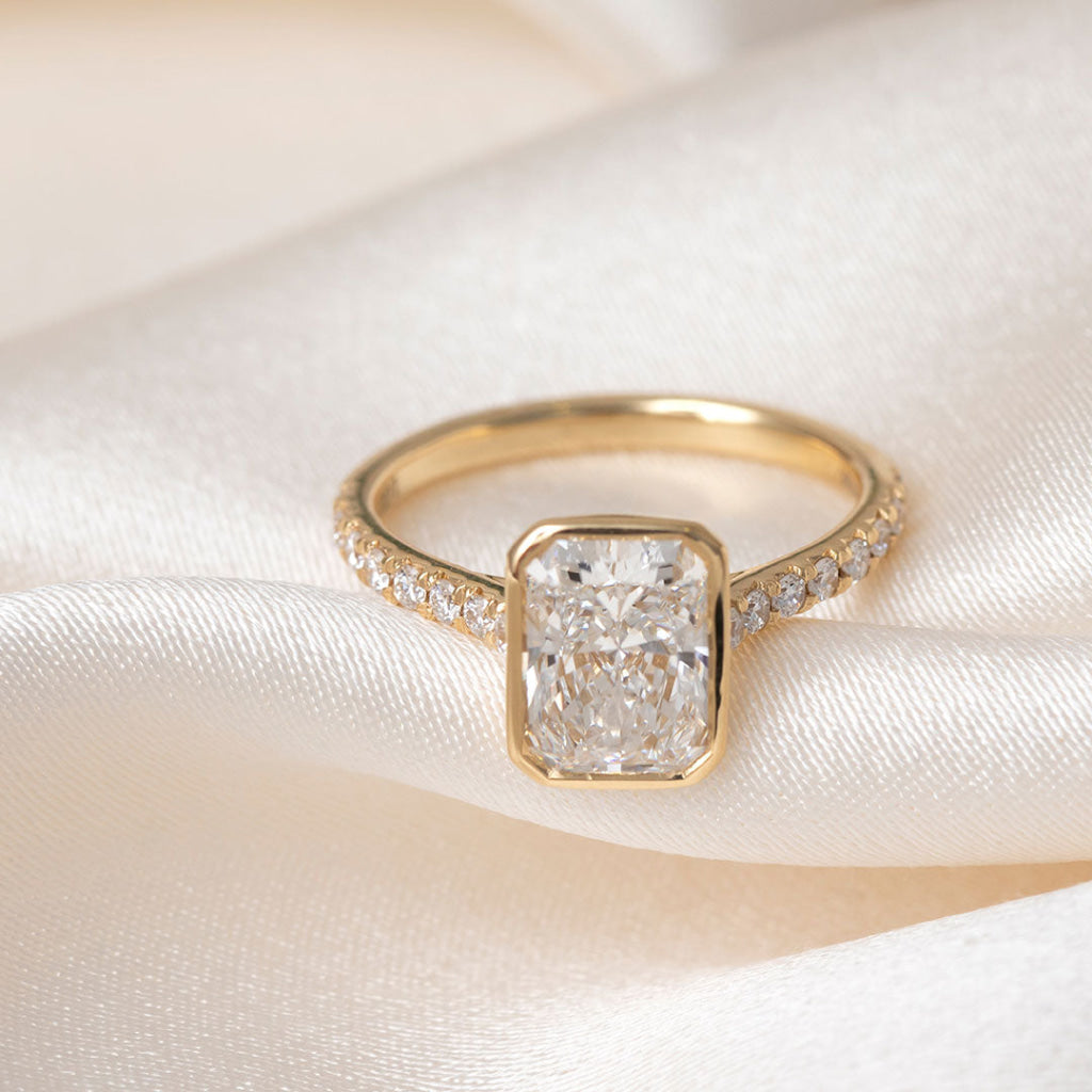 FIANNA 2.30ct | Radiant Solitaire Lab Grown Diamond